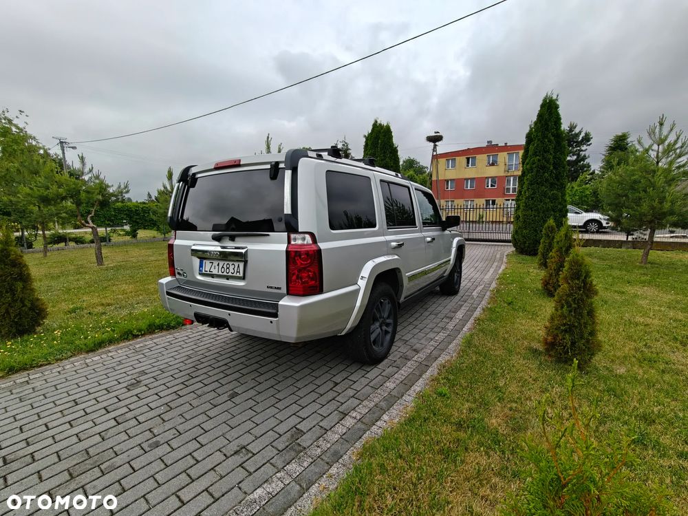 Jeep Commander 5.7 V8 Overland - 4