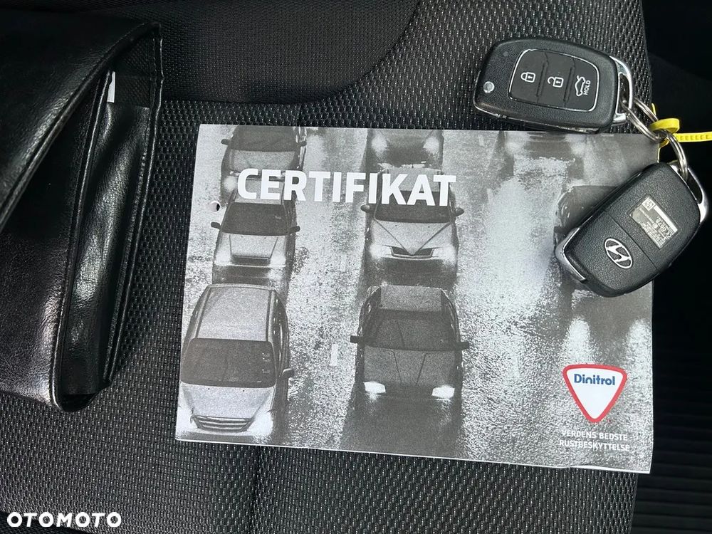 Hyundai i40 Kombi blue 1.6 Family+ - 33