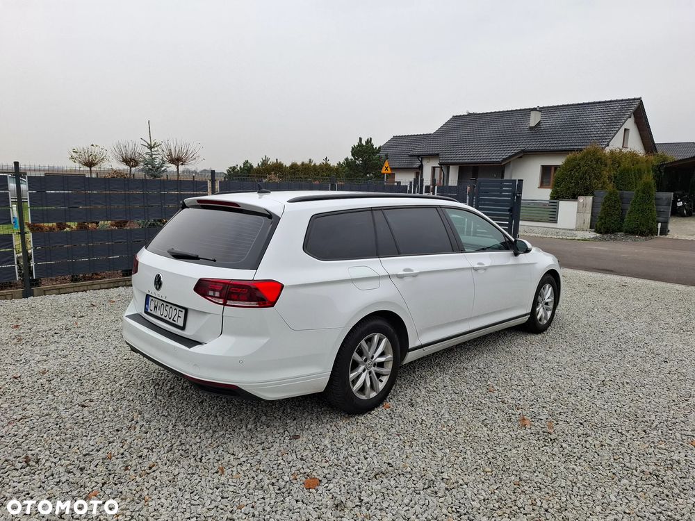 Volkswagen Passat 2.0 TDI EVO Elegance - 10