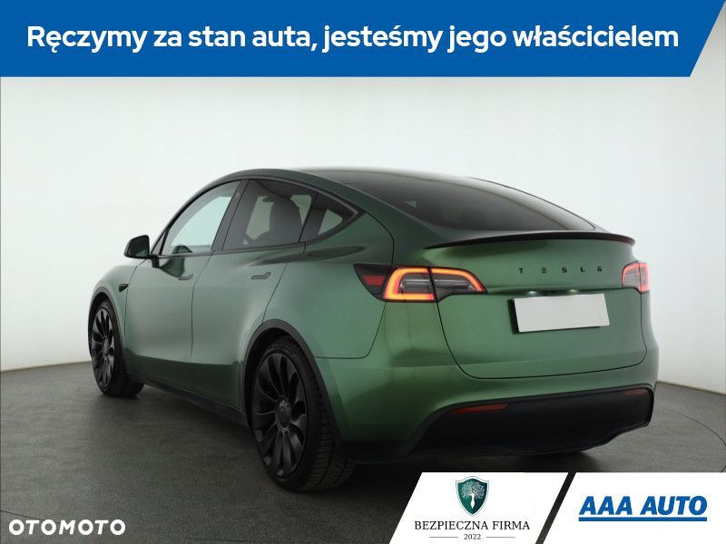 Tesla Model Y - 6