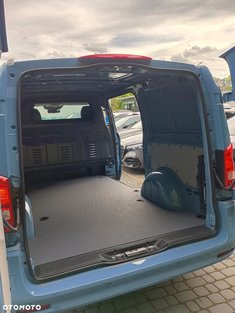 Mercedes-Benz Vito - 10