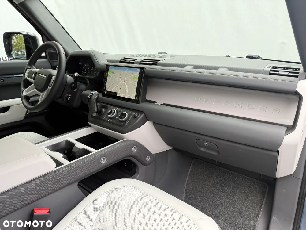 Land Rover Defender 3.0 D250 mHEV S - 8