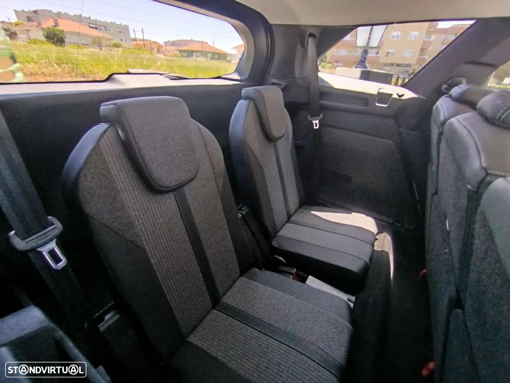 Peugeot 5008 1.2 PureTech Allure Pack - 31