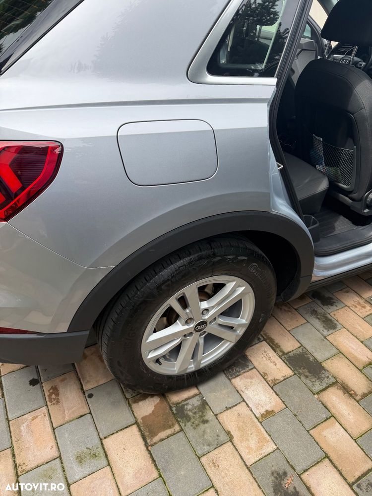 Audi Q3 2.0 35 TDI S tronic quattro Advanced - 9