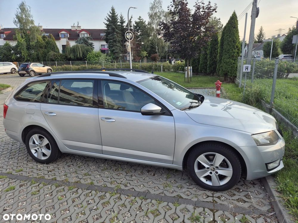 Skoda Octavia 1.6 TDI Ambition - 8
