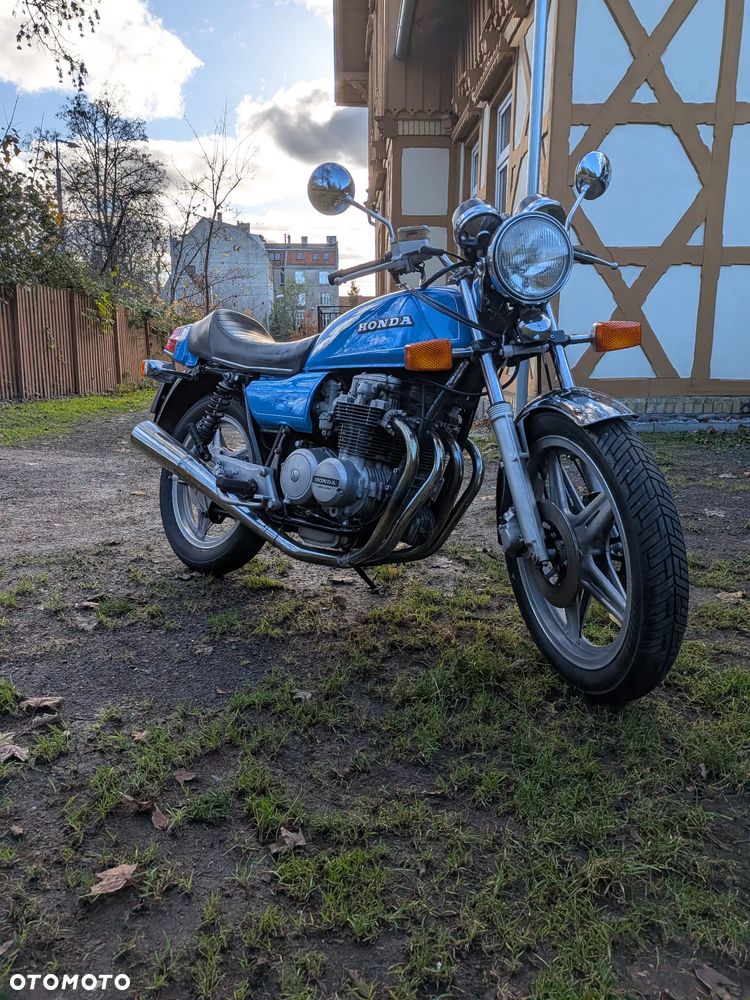 Honda CB - 1