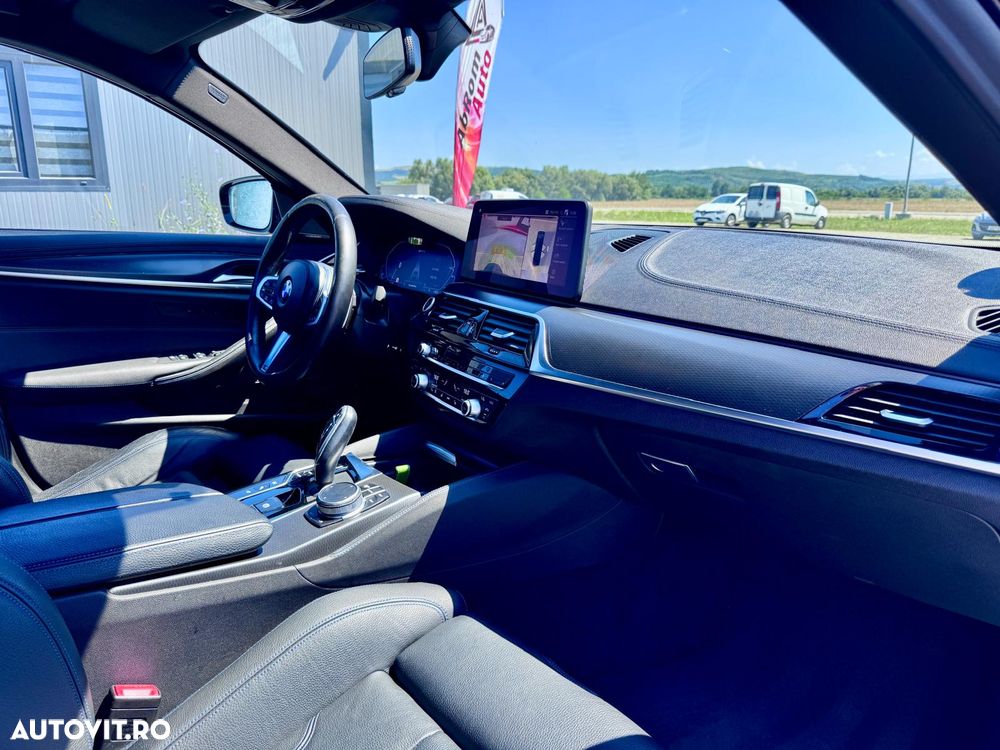 BMW Seria 5 530e xDrive Aut. M Sport Edition - 11