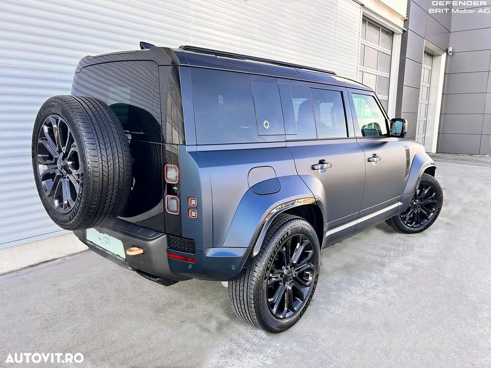 Land Rover Defender - 6