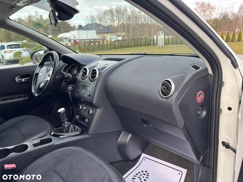 Nissan Qashqai 1.6 dCi DPF Start/Stop tekna - 6