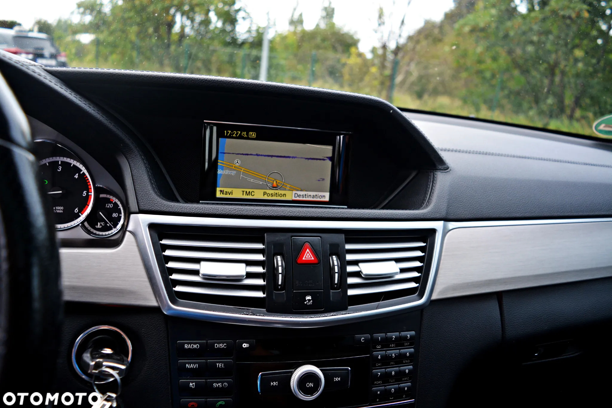 Mercedes-Benz Klasa E 250 T CDI DPF BlueEFFICIENCY 7G-TRONIC Avantgarde - 9