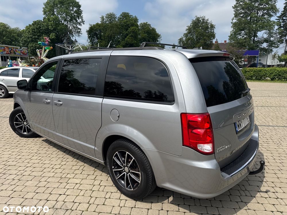 Dodge Grand Caravan 3.6 Express - 4