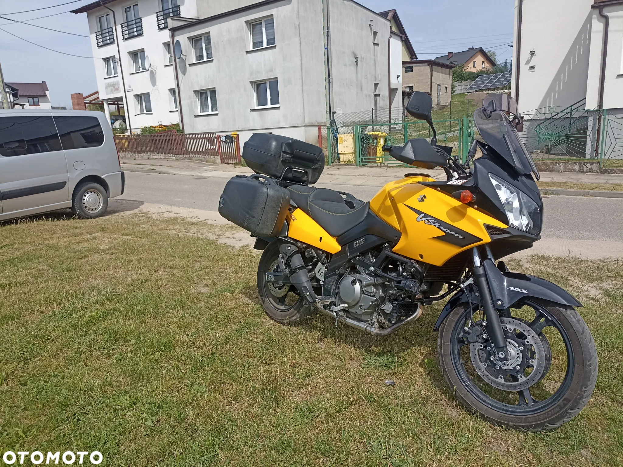 Suzuki V-STROM - 9