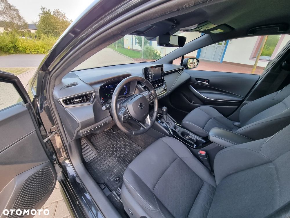 Suzuki Swace 1.8 Hybrid Premium Plus CVT - 21