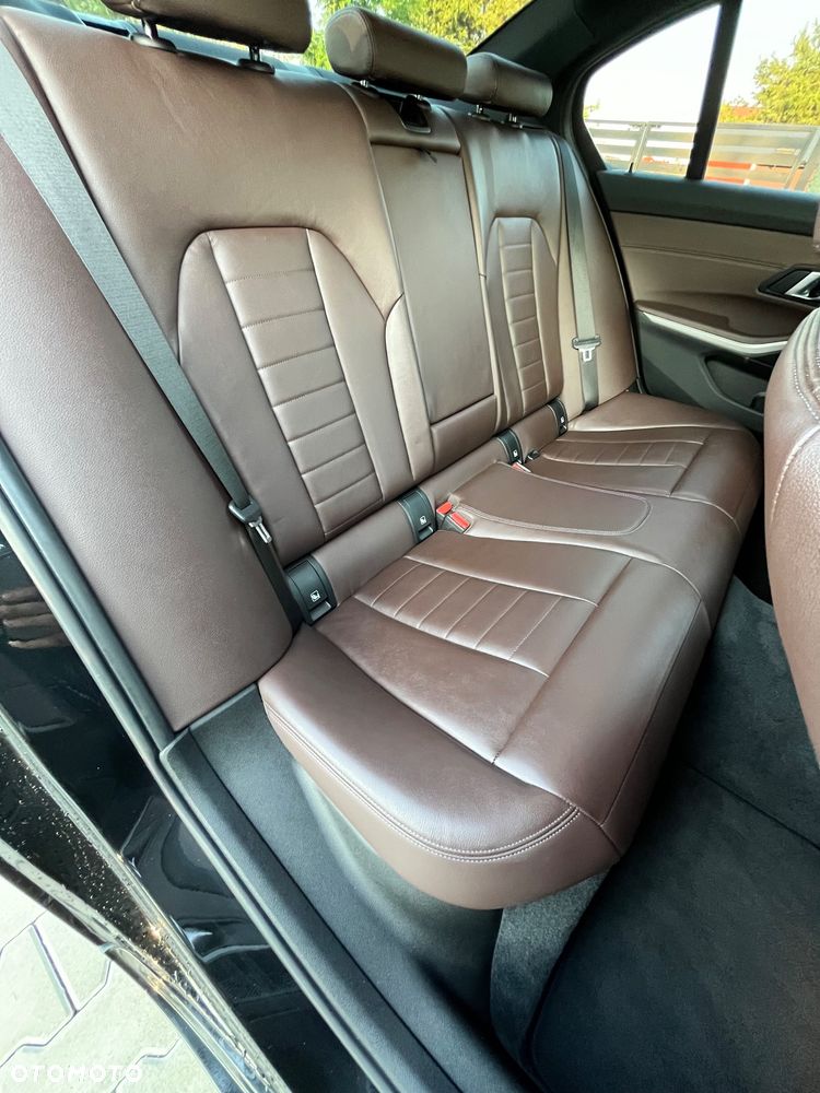 BMW Seria 3 318d Advantage - 35