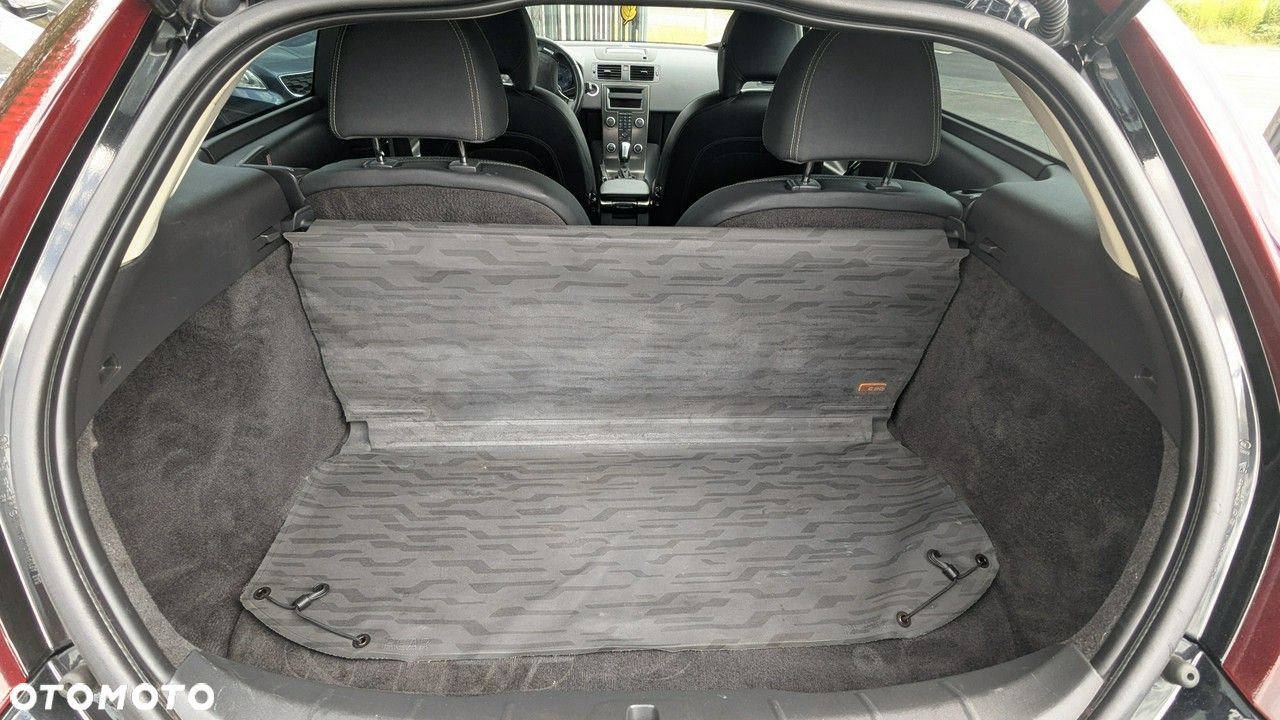 Volvo C30 - 30