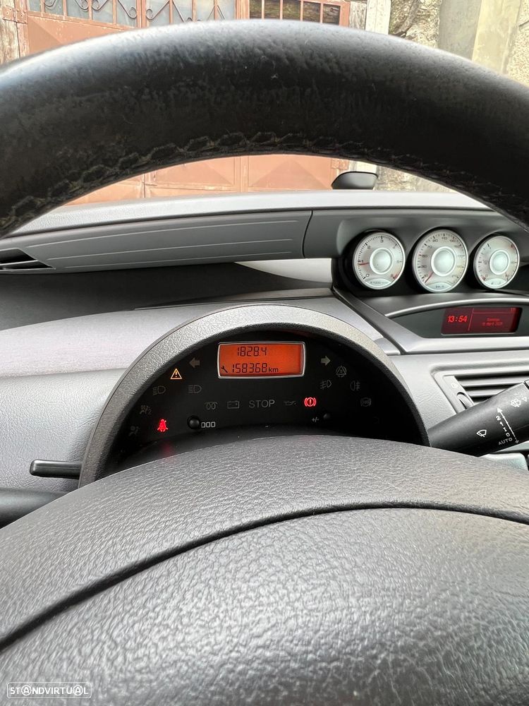 Citroën C8 2.2 HDi Exclusive - 2