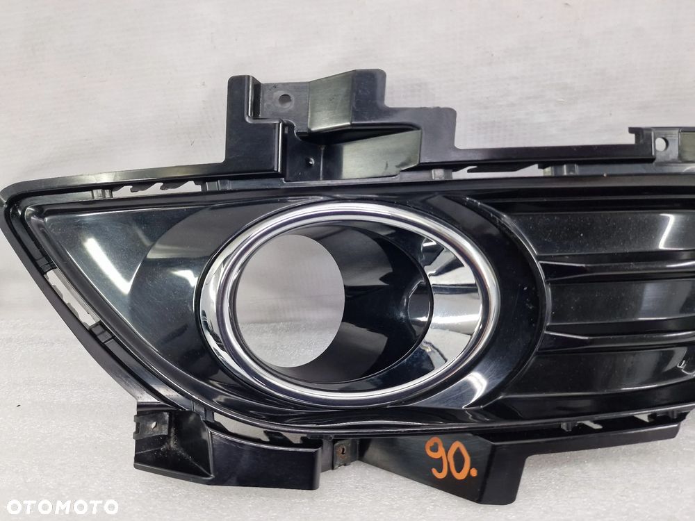 FORD MONDEO MK5 14- LEWA KRATKA BOCZNA ZDERZAKA PRZEDNIEGO PRZÓD W POŁYSKU , NR DS73-19953-Z / DS73-19953-M , NR AUKCJI A/90 - 3