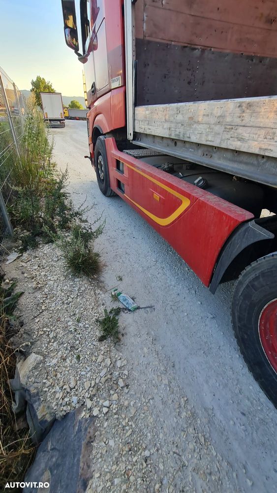 Mercedes-Benz Actros - 3