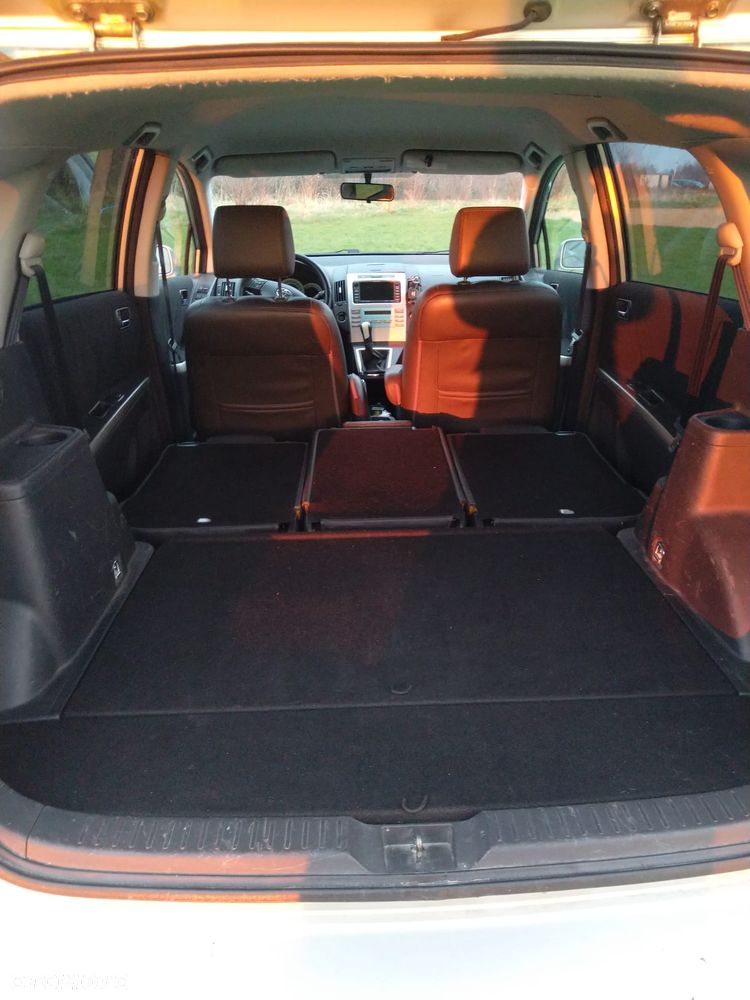 Toyota Corolla Verso 1.8 Executive - 9