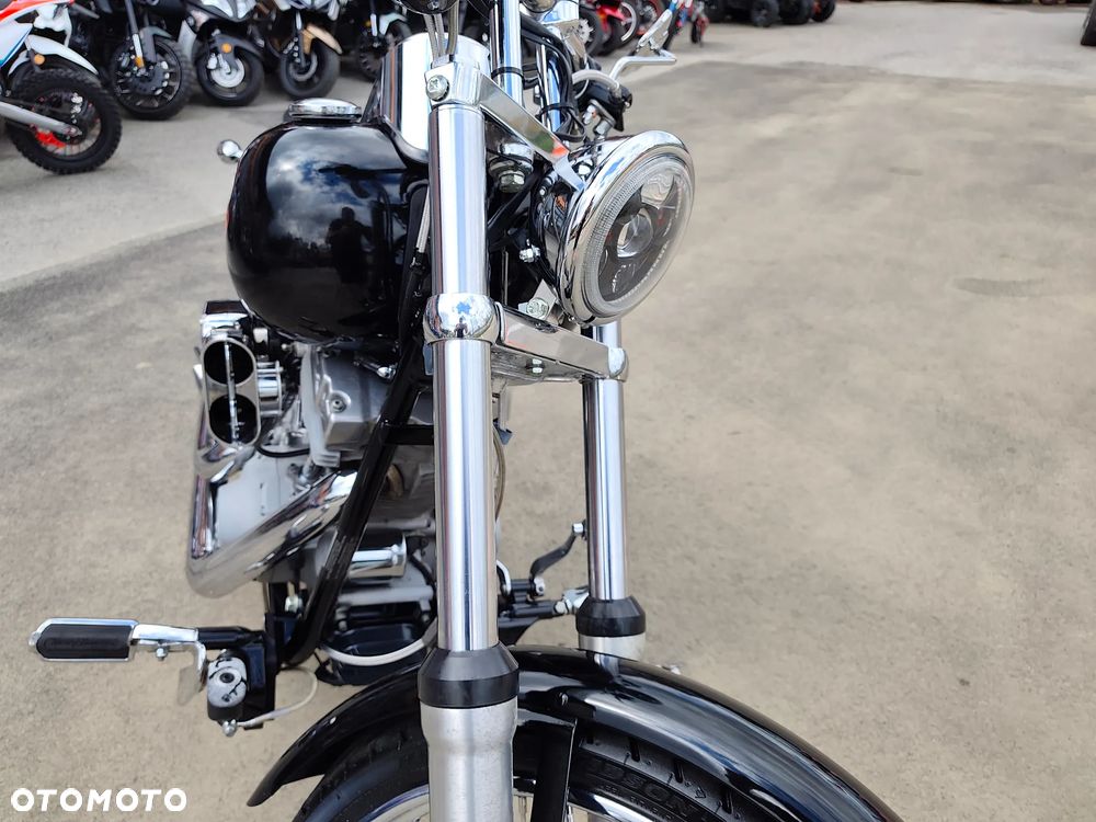 Harley-Davidson Softail Standard - 30