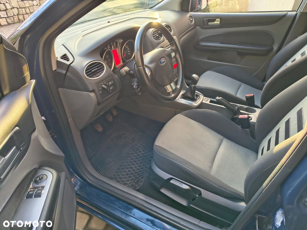 Ford Focus 1.6 FX Silver - 11