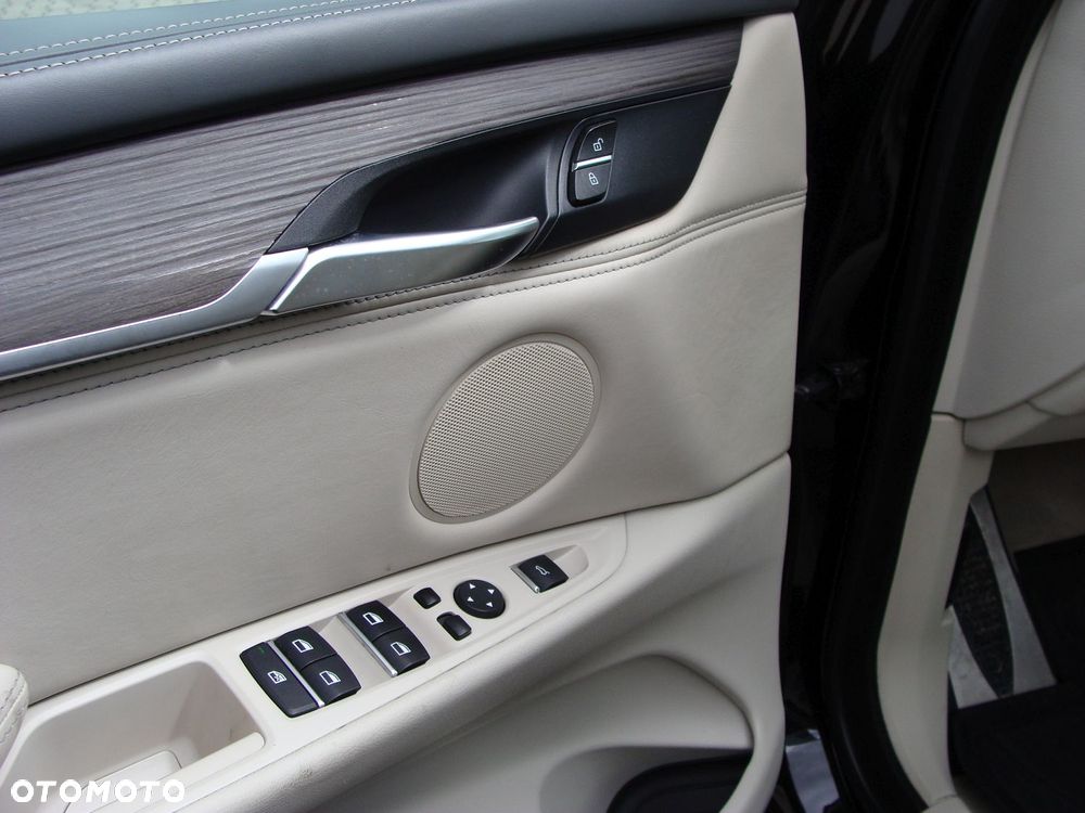 BMW X5 M M50d - 11