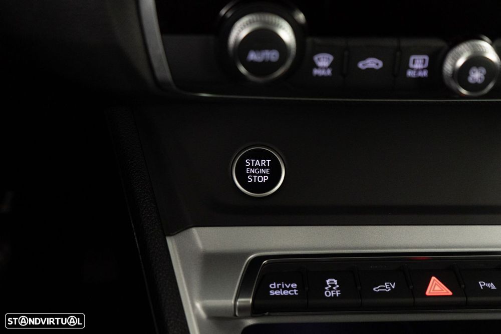Audi Q3 45 TFSIe S tronic - 23