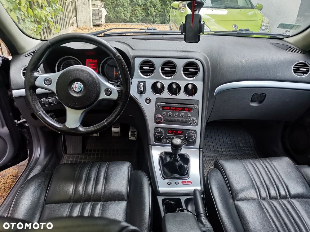 Alfa Romeo 159 Sportwagon 1.9 JTDM 16V DPF Distinctive - 9