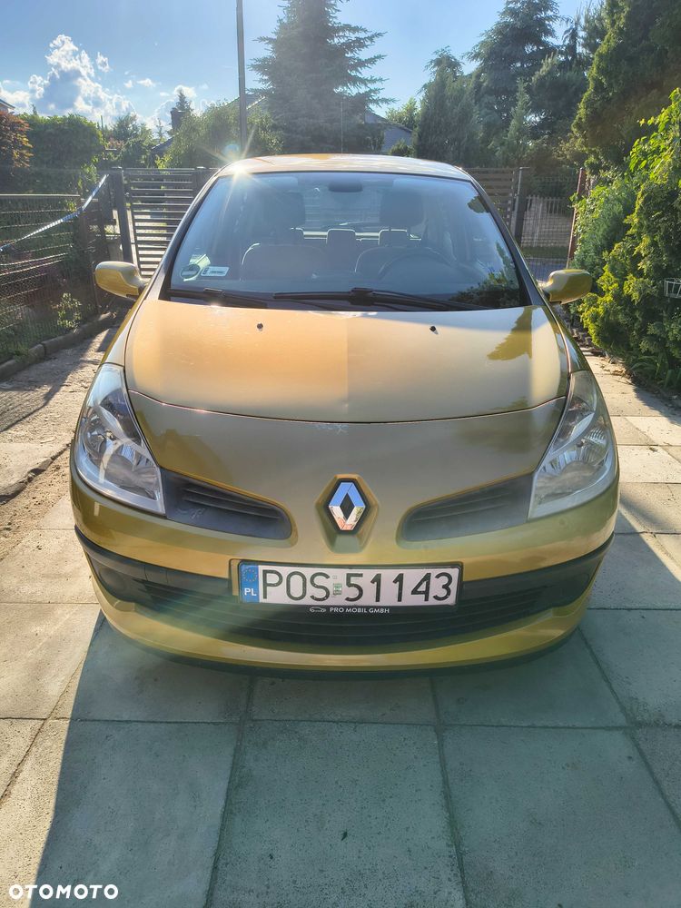 Renault Clio - 2