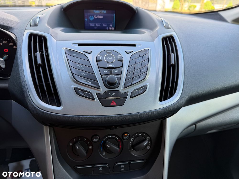 Ford Grand C-MAX - 25
