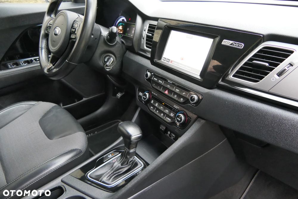 Kia Niro 1.6 GDI HEV 2WD OPF Edition 7 - 19