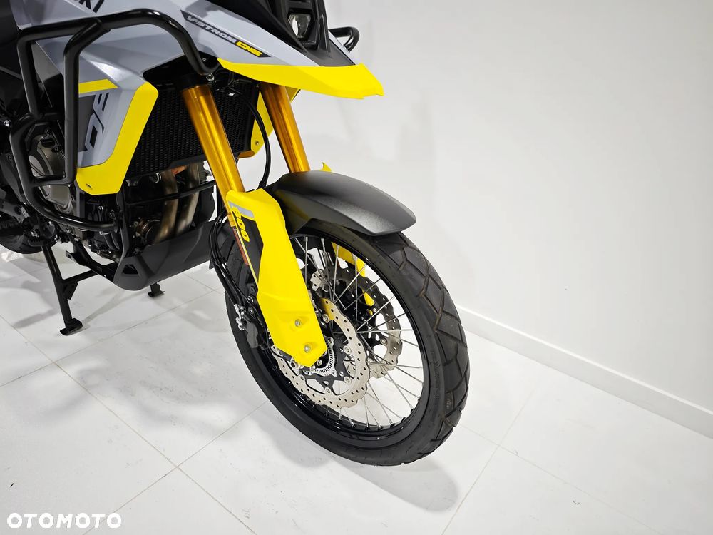Suzuki V-STROM - 7