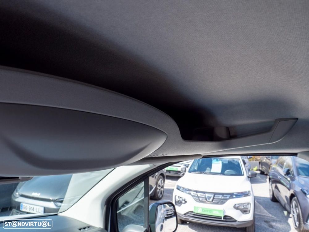 Opel Combo 54kWh Tam M 136cv - 30