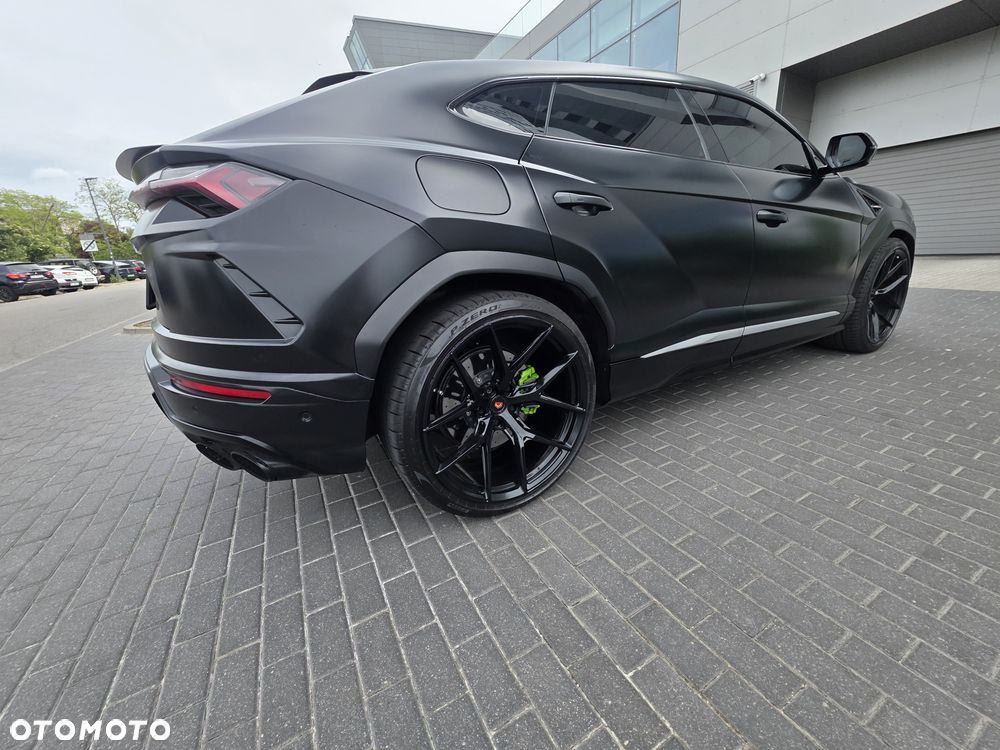 Lamborghini Urus - 15