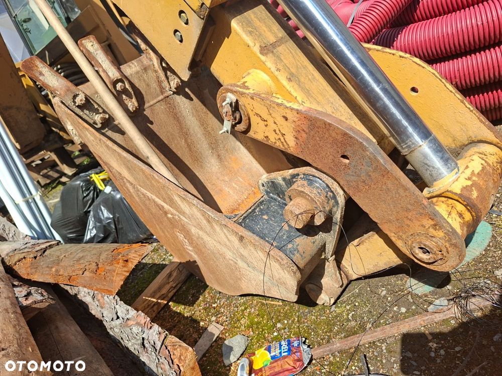 Caterpillar 428 C 4X4 - 40