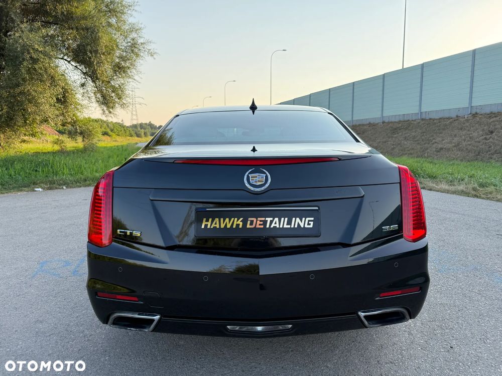 Cadillac CTS - 10