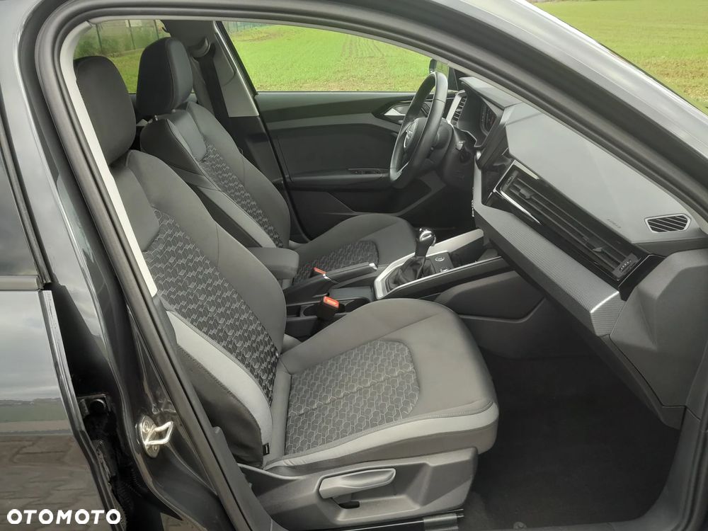 Audi A1 Sportback 25 TFSI S tronic - 11