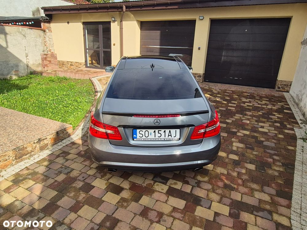 Mercedes-Benz Klasa E 350 CGI BlueEffICIENCY - 37
