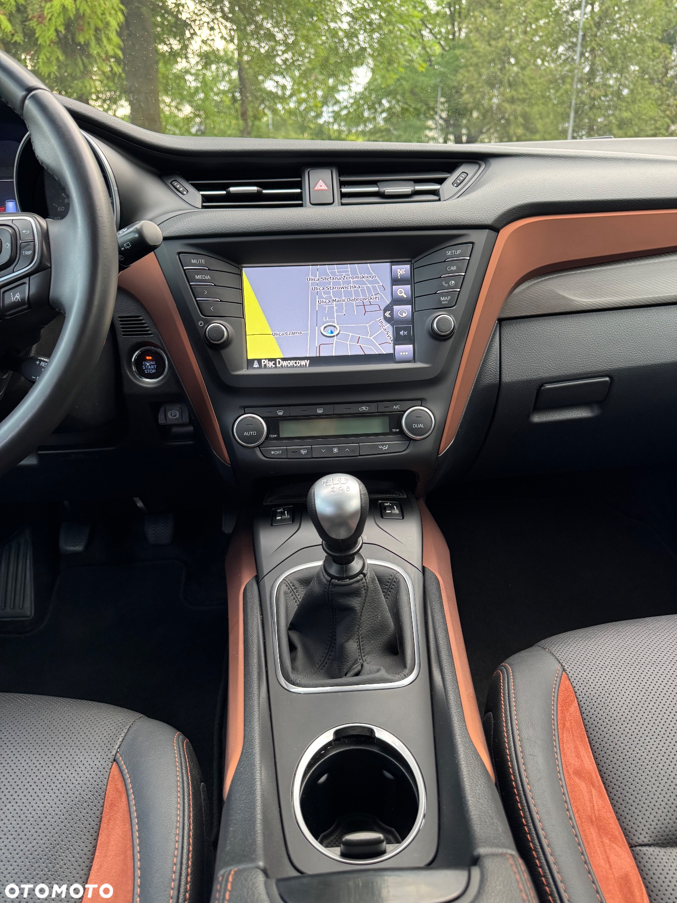 Toyota Avensis 2.0 D-4D Prestige - 37