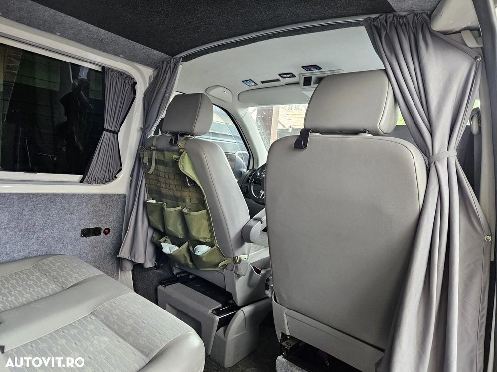 Volkswagen Caravelle - 5