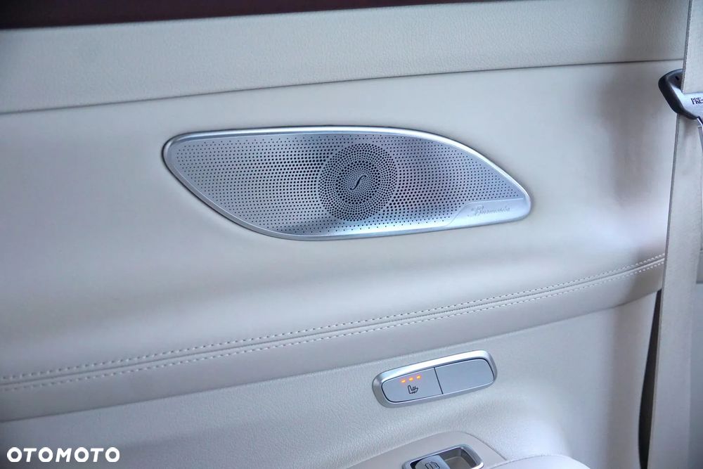 Mercedes-Benz Klasa E AMG 53 4-Matic+ 9G-TRONIC - 25