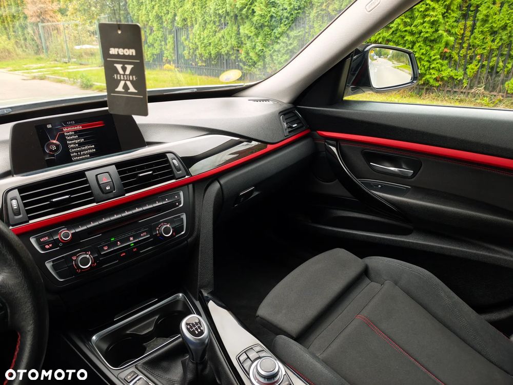 BMW 3GT 318d Sport Line - 34