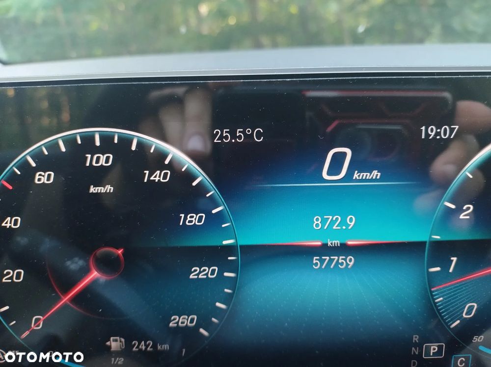 Mercedes-Benz GLA - 17