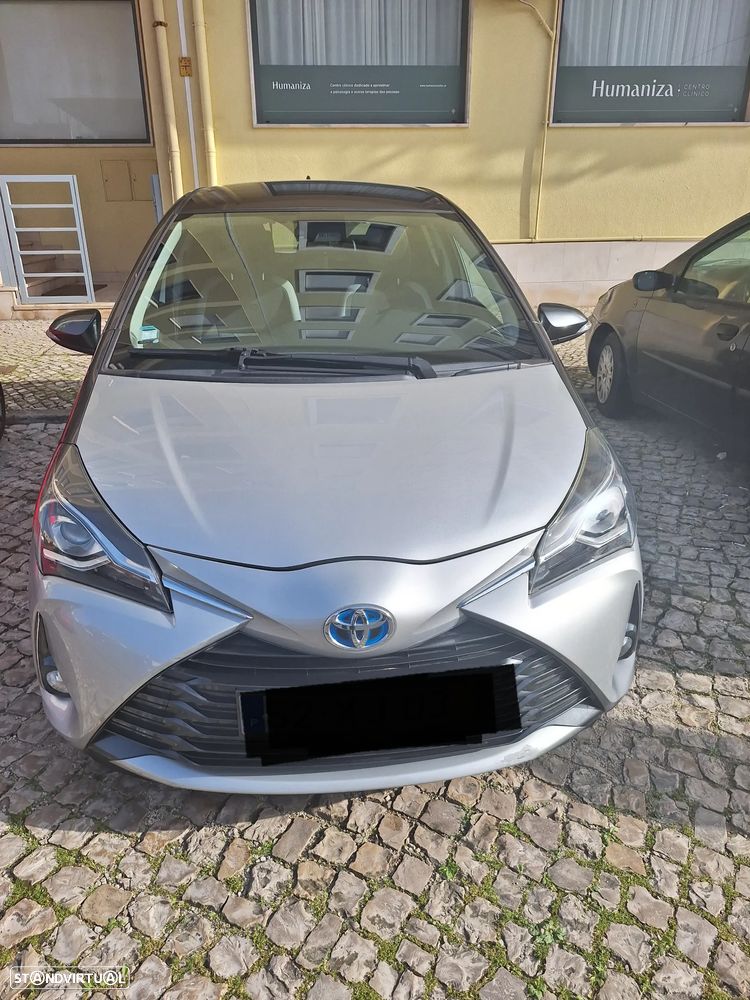 Toyota Yaris 1.5 HSD 20 Anos - 1