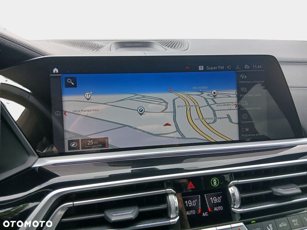BMW X5 xDrive40d mHEV - 28