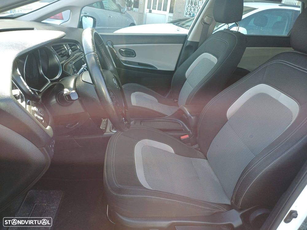 Kia Ceed SW 1.6 CRDi ECO - 6