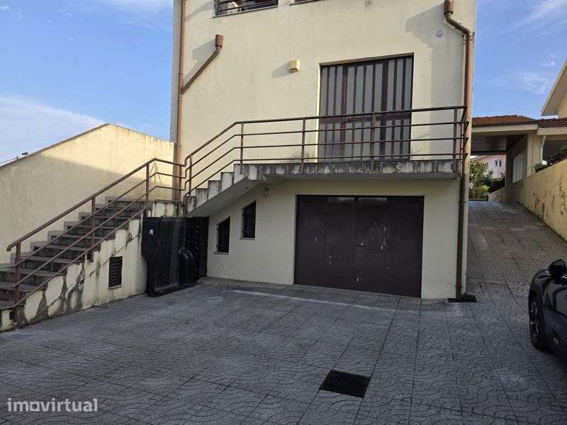 Loja/Habitação + Armazem /Garagem + Arrumos - Grande imagem: 4/12
