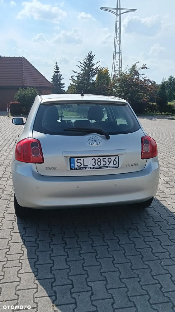 Toyota Auris - 5
