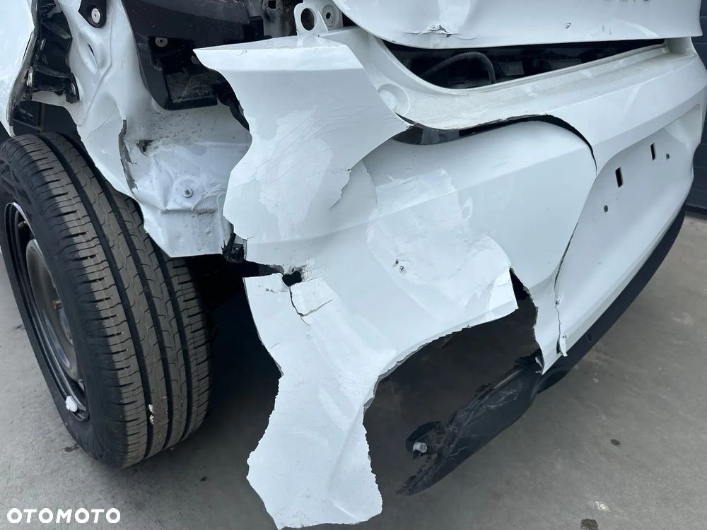 Renault Clio 1.0 TCe Equilibre - 11
