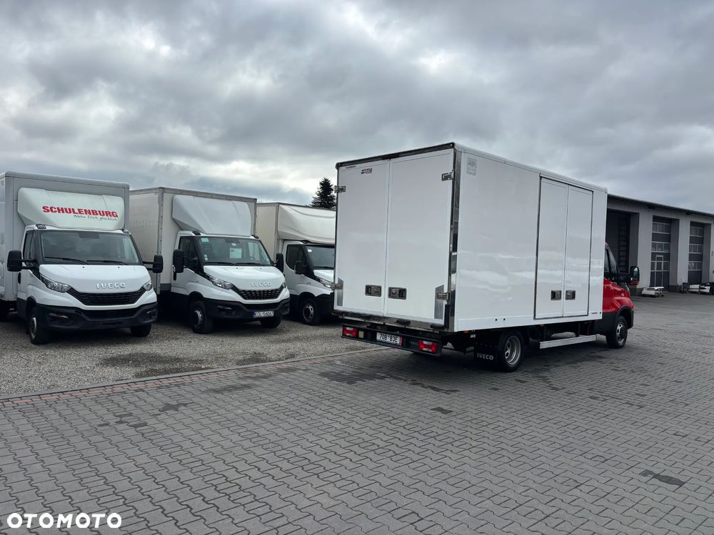 Iveco DAILY 50c16 50C15 50C17 35C14 35C15 35C17 35C18 70C17 72C15 70C18 Izoterma Chłodnia  9/8 euro palet - 5